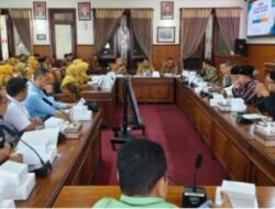 Tuntutan Layanan Kesehatan Gratis Bagi Warga Miskin Dalam Audiensi Rekan Indonesia Jawa Timur dan DPRD Tulungagung