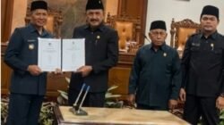 Plt. Bupati Tulungagung Hadiri Paripurna DPRD, Sahkan 9 Perda hingga Sepakati KUA-PPAS 2027